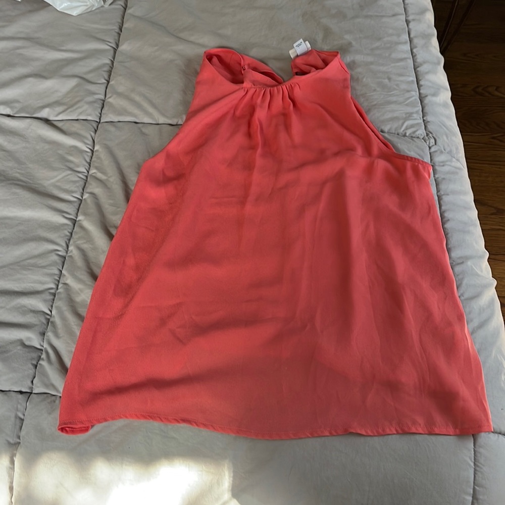 Sleeveless blouse deep peach color M